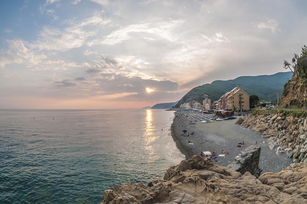 Residence Hotel Kriss Deiva Marina Zewnętrze zdjęcie