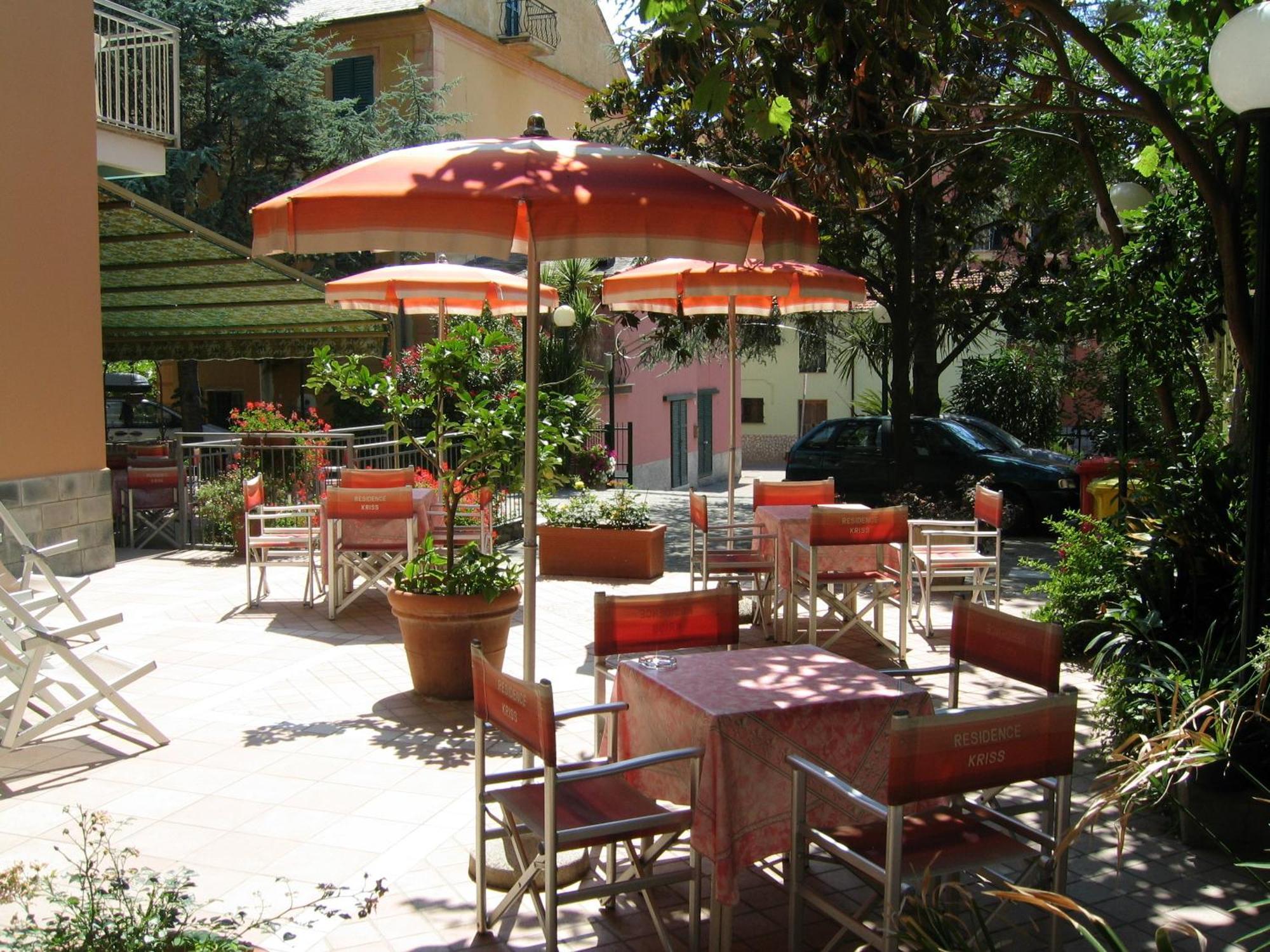 Residence Hotel Kriss Deiva Marina Zewnętrze zdjęcie