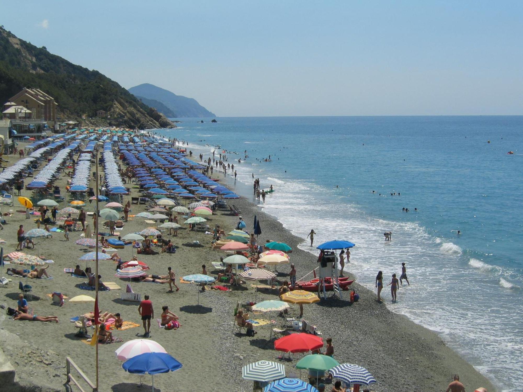 Residence Hotel Kriss Deiva Marina Zewnętrze zdjęcie
