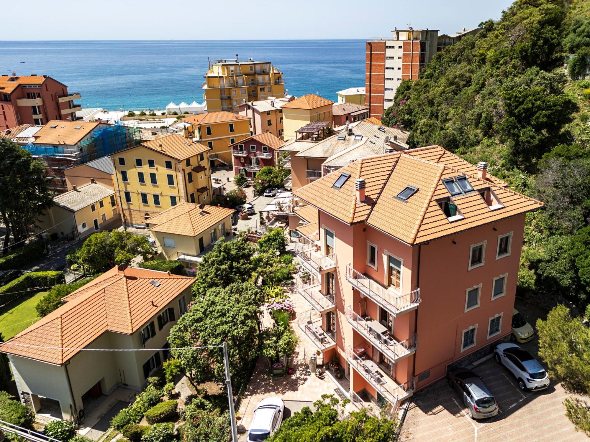 Residence Hotel Kriss Deiva Marina Zewnętrze zdjęcie