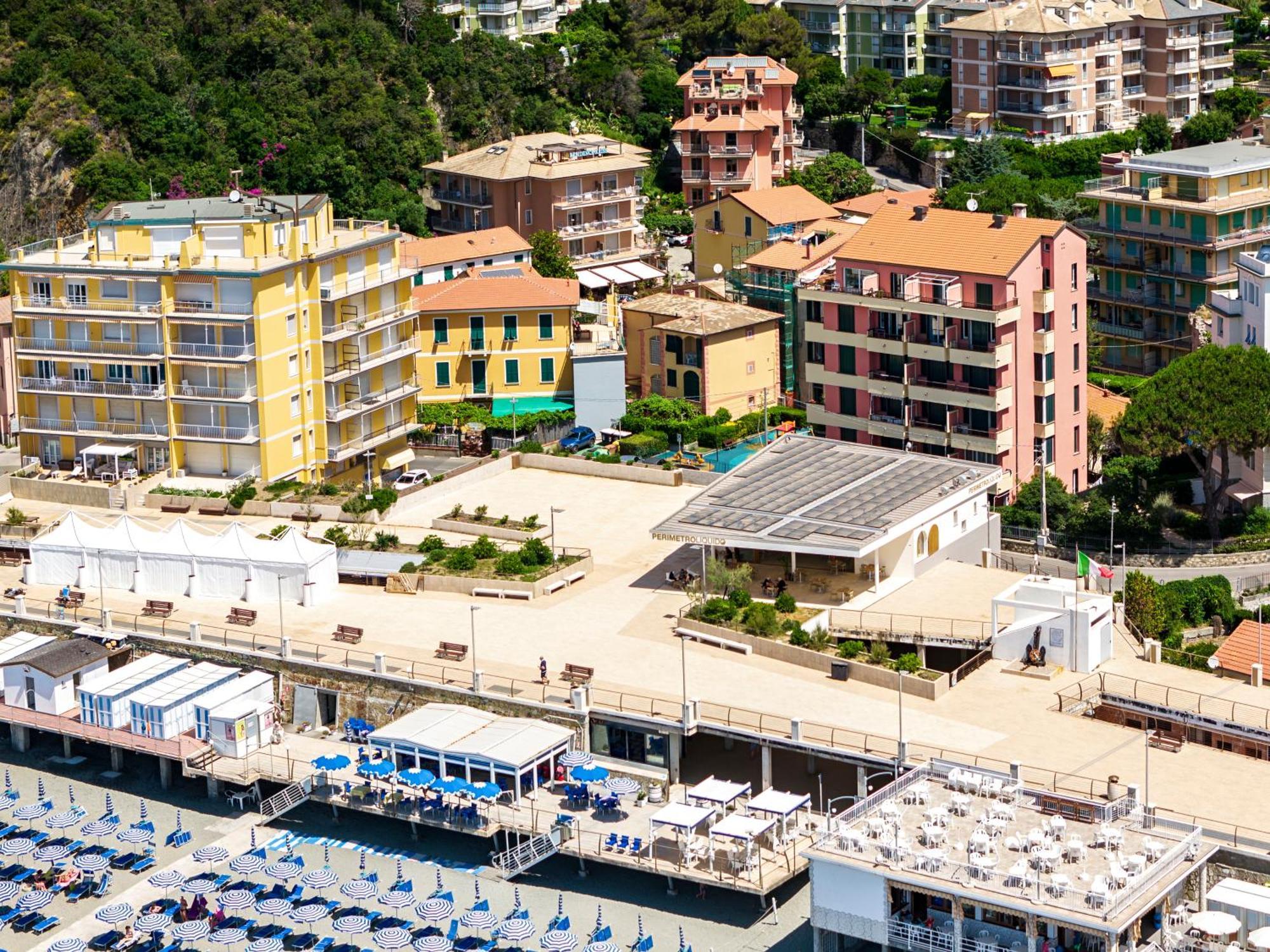 Residence Hotel Kriss Deiva Marina Zewnętrze zdjęcie