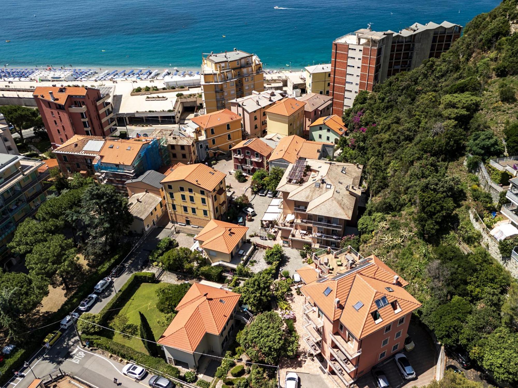 Residence Hotel Kriss Deiva Marina Zewnętrze zdjęcie