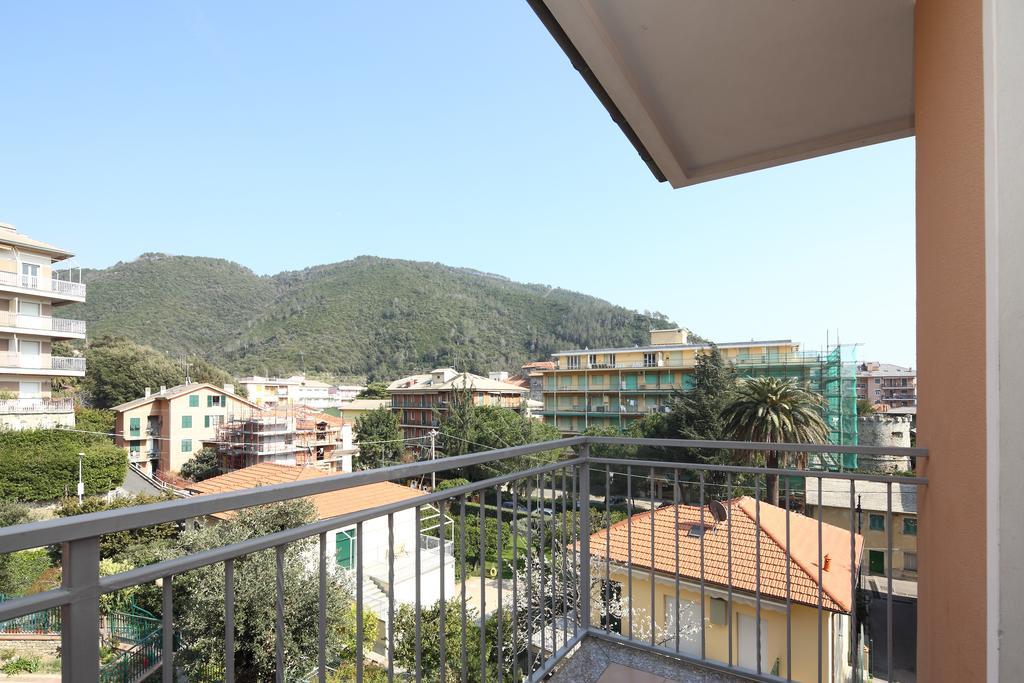 Residence Hotel Kriss Deiva Marina Zewnętrze zdjęcie